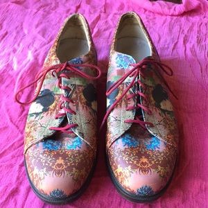 Icon Shoes: traction control